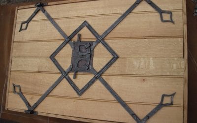 Geometric Door Hinges