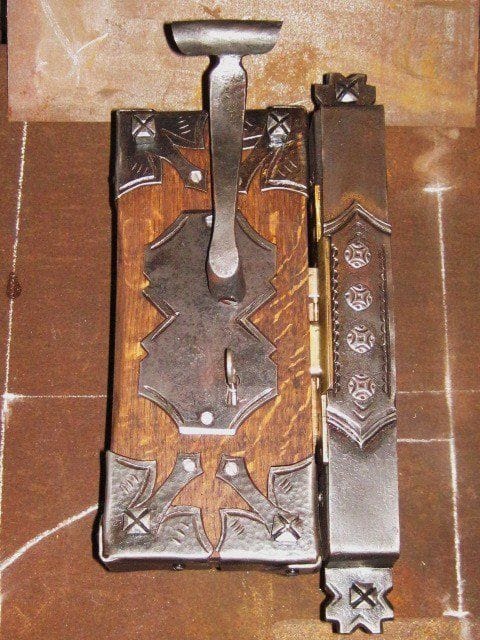 Fixing Modern Locks To Period Properties